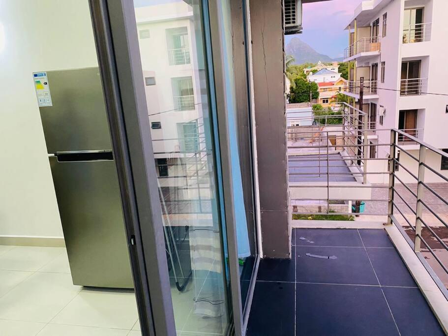 Beach Apartment Flic en Flac Exterior photo
